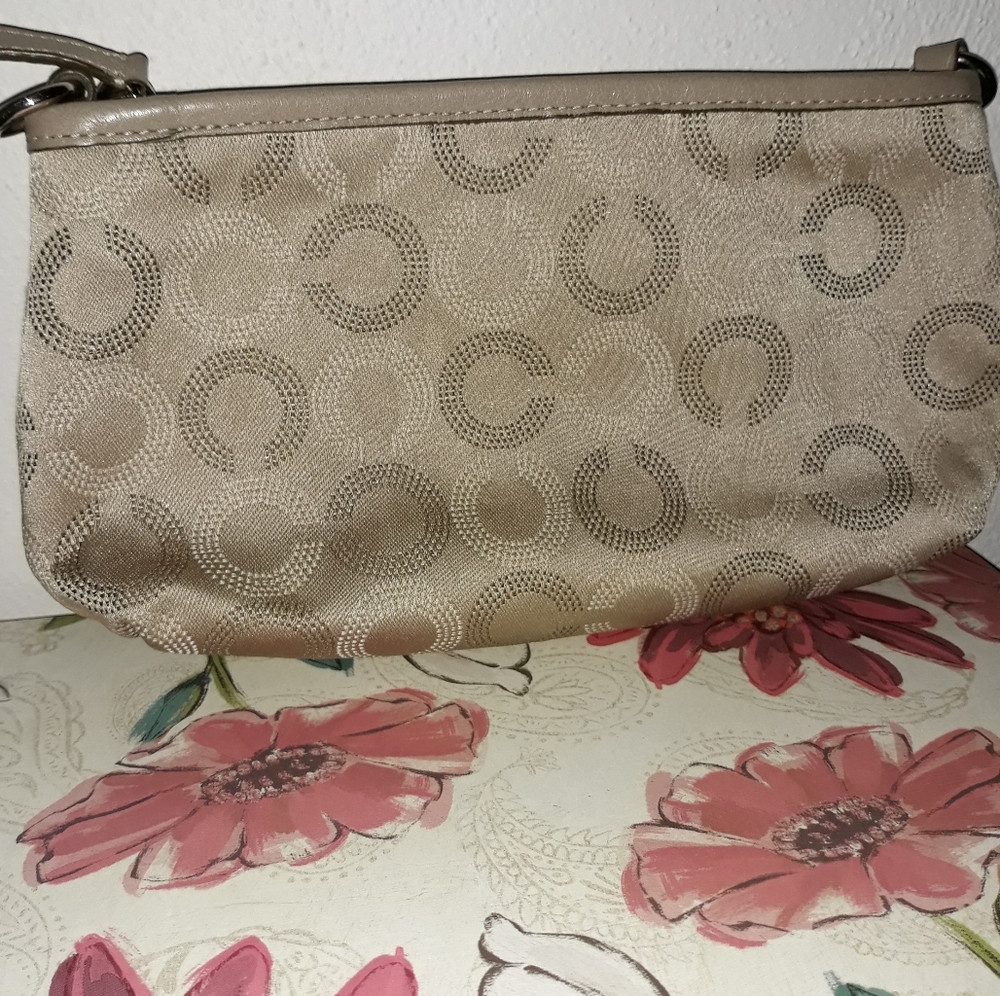 Coach bag - Picture 2 of 3